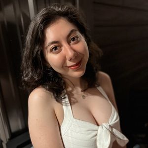 Meet your Posher, Eve